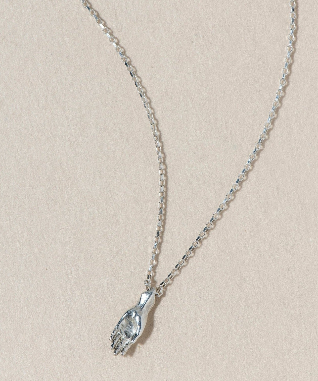 OPEN HAND NECKLACE - Ruby Star