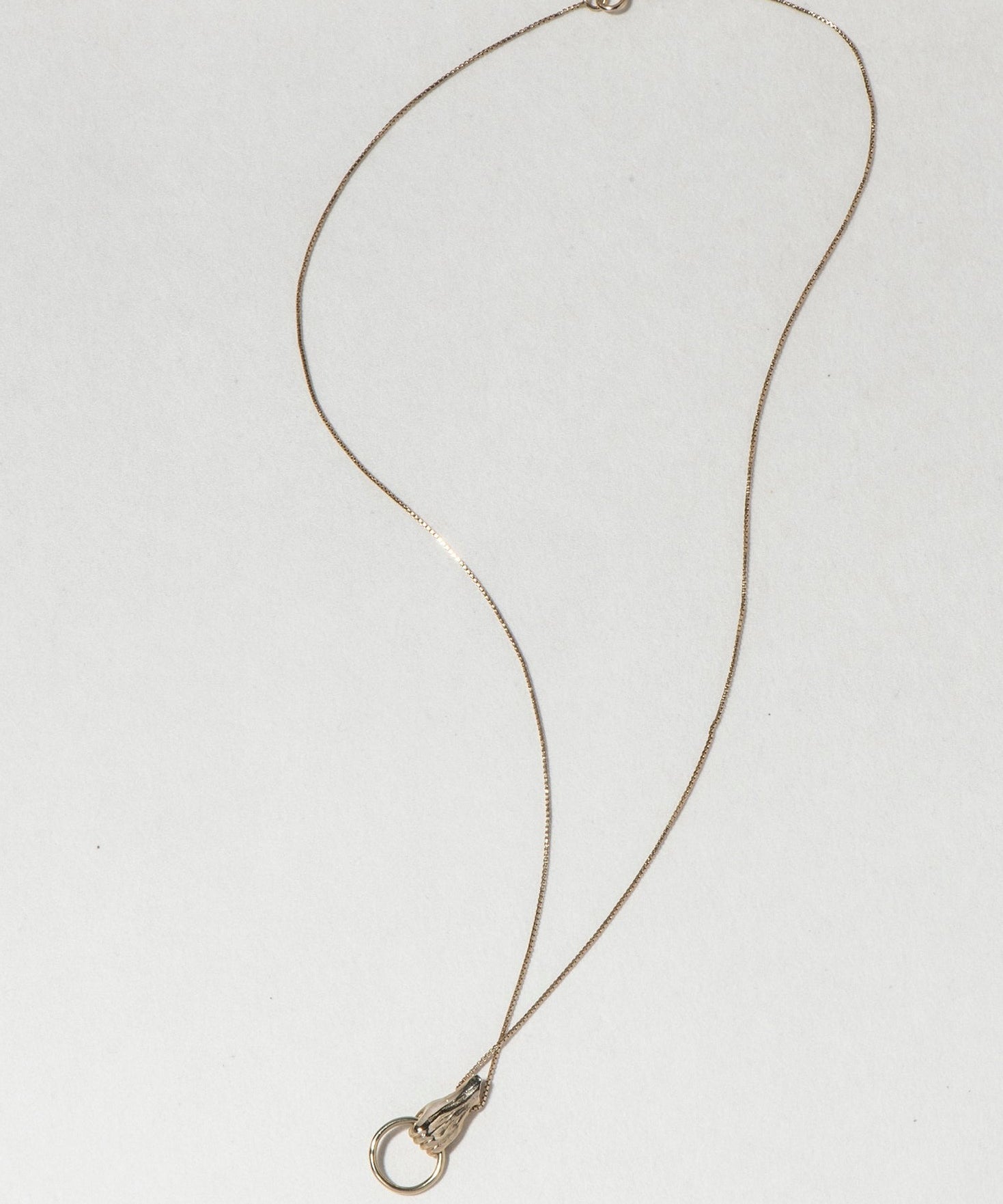 GOLD BABY HAND NECKLACE - Ruby Star