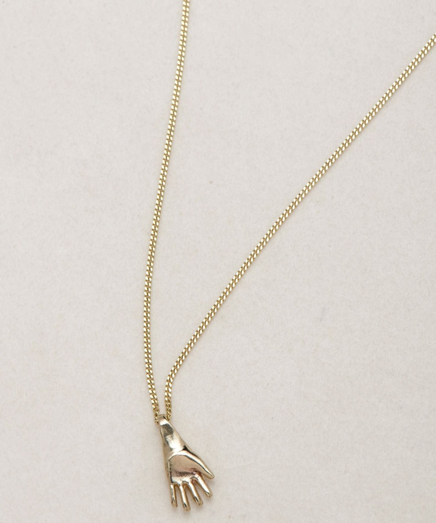 MINI HAND NECKLACE - Ruby Star