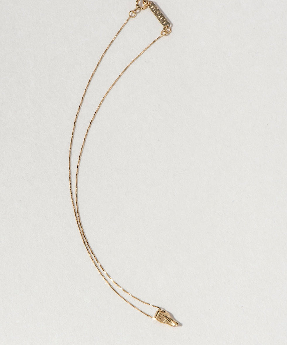 BABY HAND NECKLACE - Ruby Star