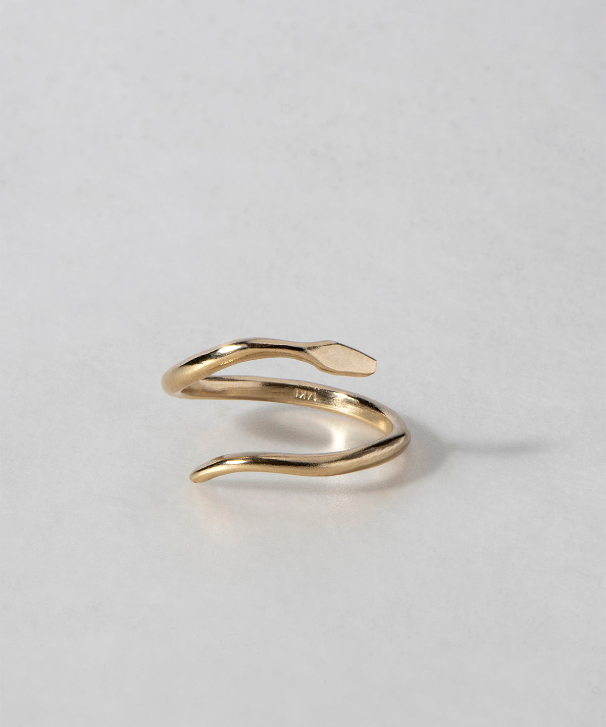 MINIMALIST GOLD SERPENT RING - Ruby Star