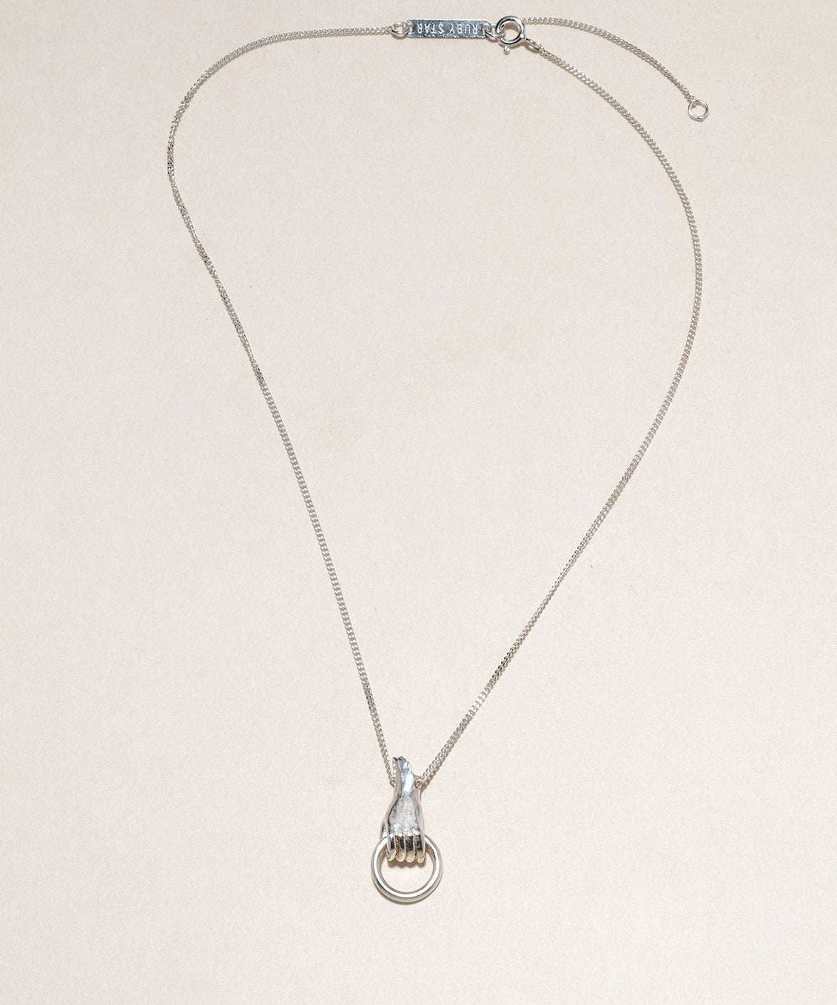 SOLID HAND NECKLACE - Ruby Star