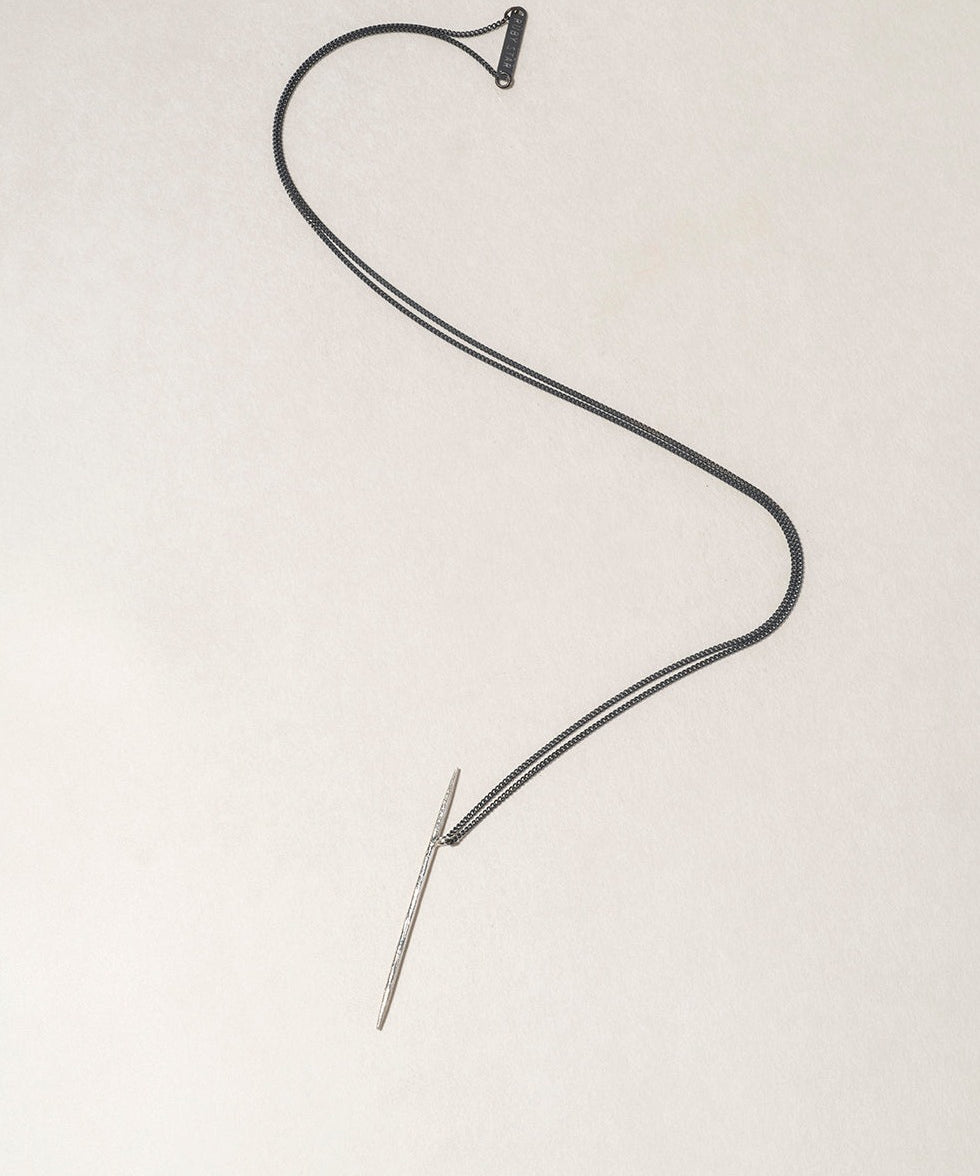 TOOTHPICK NECKLACE - Ruby Star