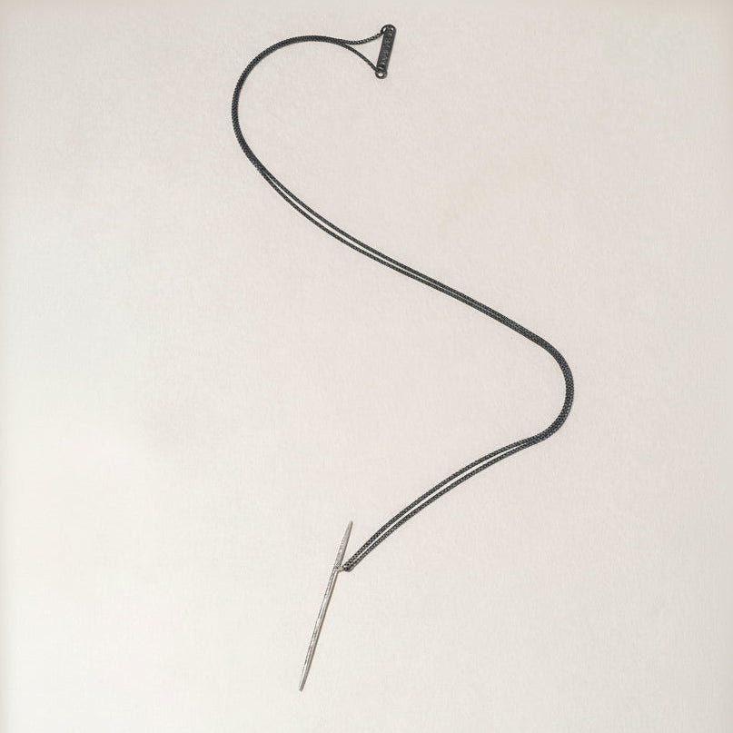 TOOTHPICK NECKLACE - Ruby Star