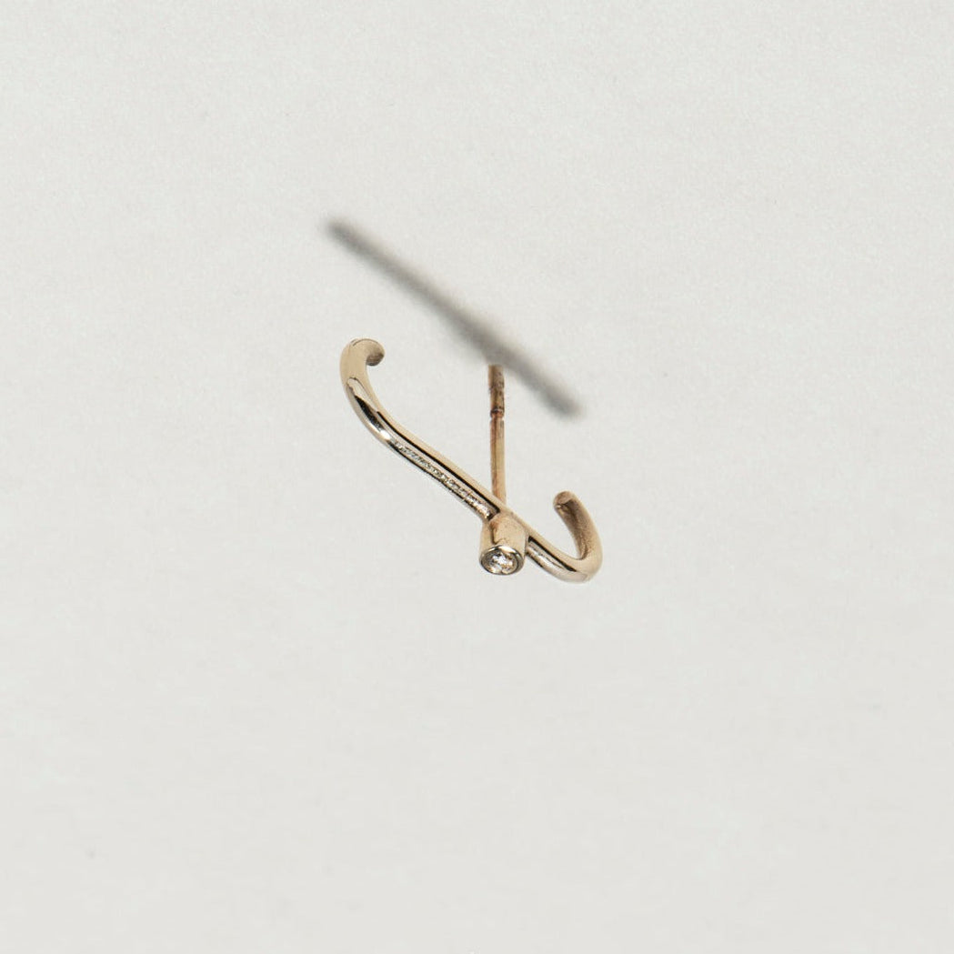 GOLD U  DOT EARRING - Ruby Star