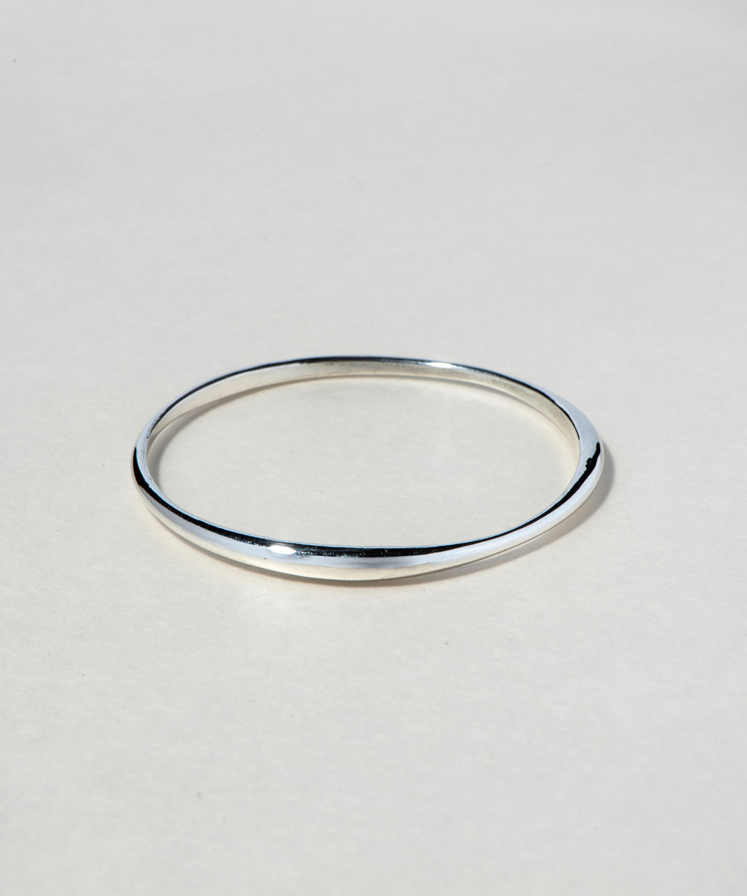 classic BANGLE - Ruby Star