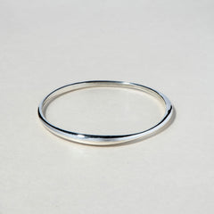 classic BANGLE - Ruby Star