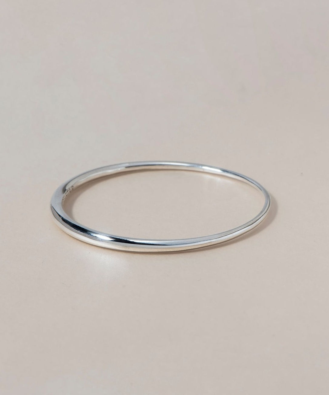 LIGHT FLUX BANGLE - Ruby Star