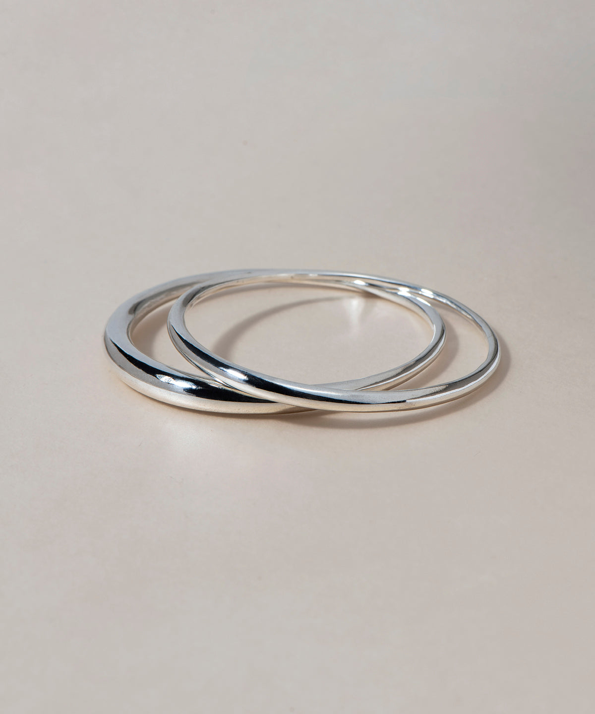 HEAVY FLUX BANGLE - Ruby Star