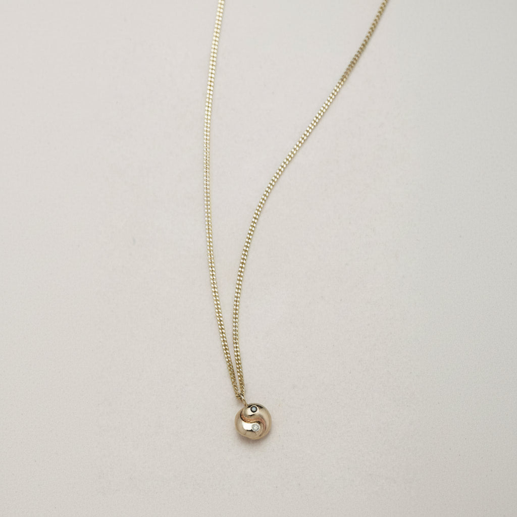 MINI YIN YANG NECKLACE - Ruby Star