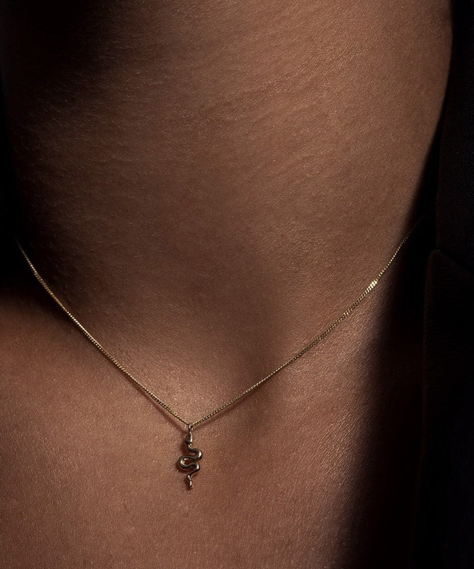 MINI SNAKE NECKLACE - Ruby Star
