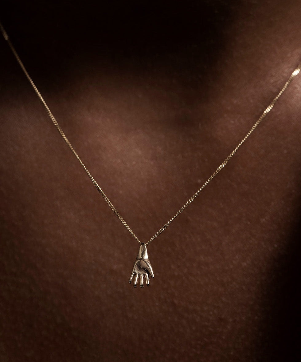 MINI HAND NECKLACE - Ruby Star