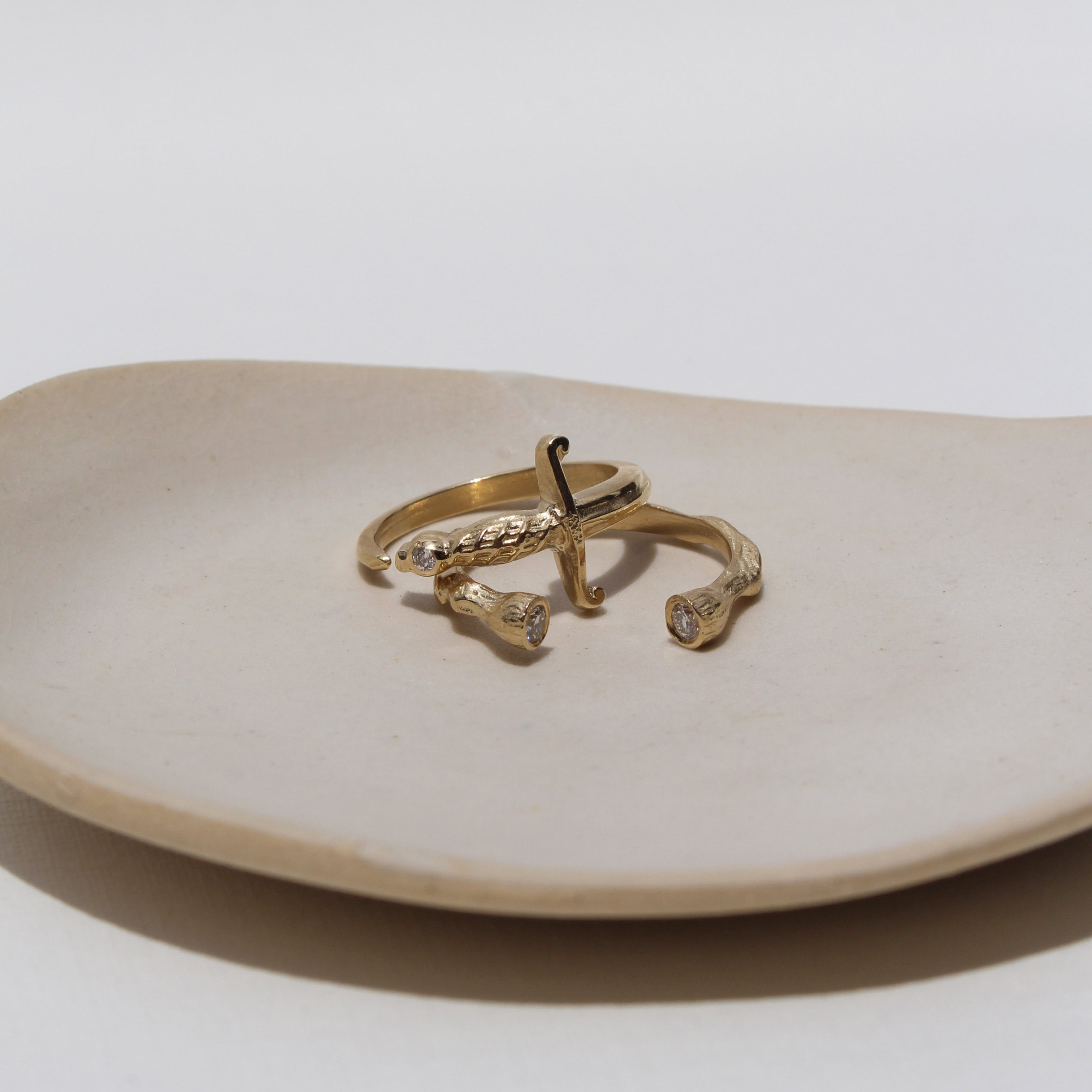 GOLD FLORA RING - Ruby Star